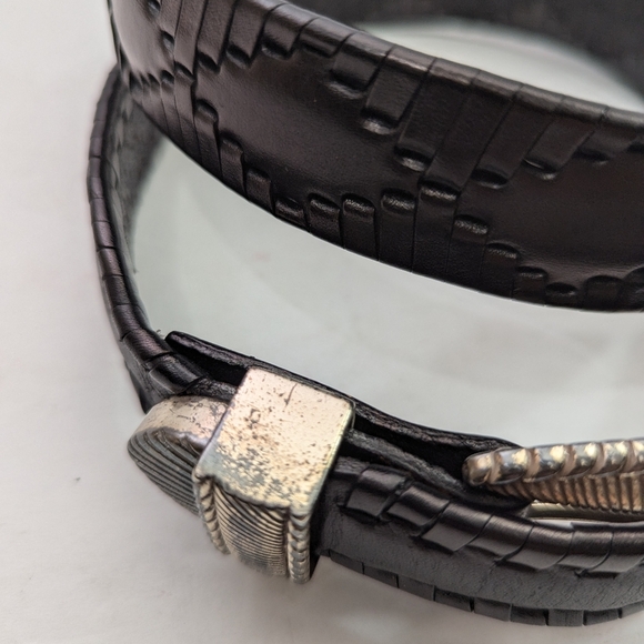 Onyx Women’s Western Black Brown Textured Leather Belt Silver Buckle Size 34 - Picture 6 of 6